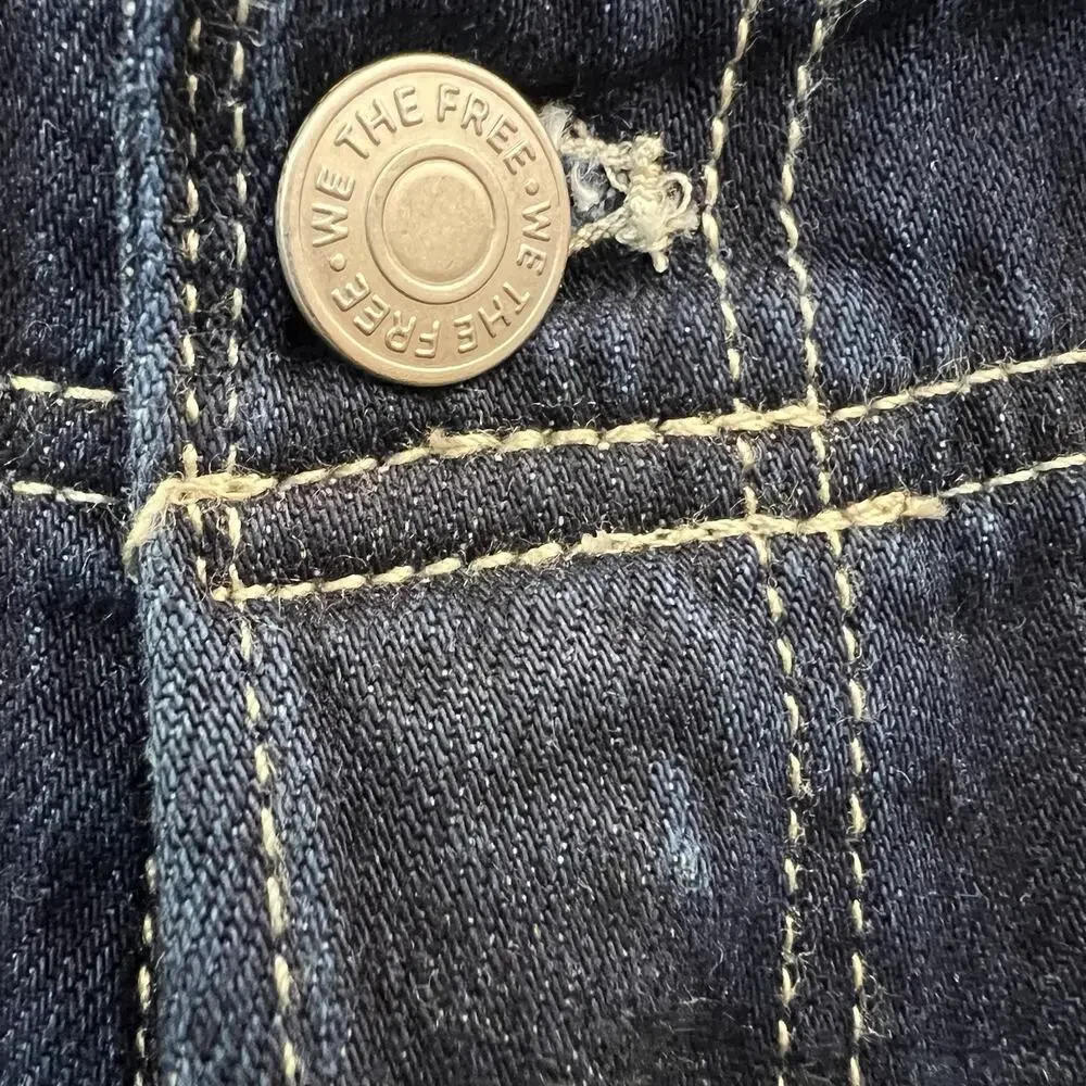 We The Free Blue Button Fly Straight Leg Denim Jeans Women’s Size 27 OB1084373 - Picture 3 of 9